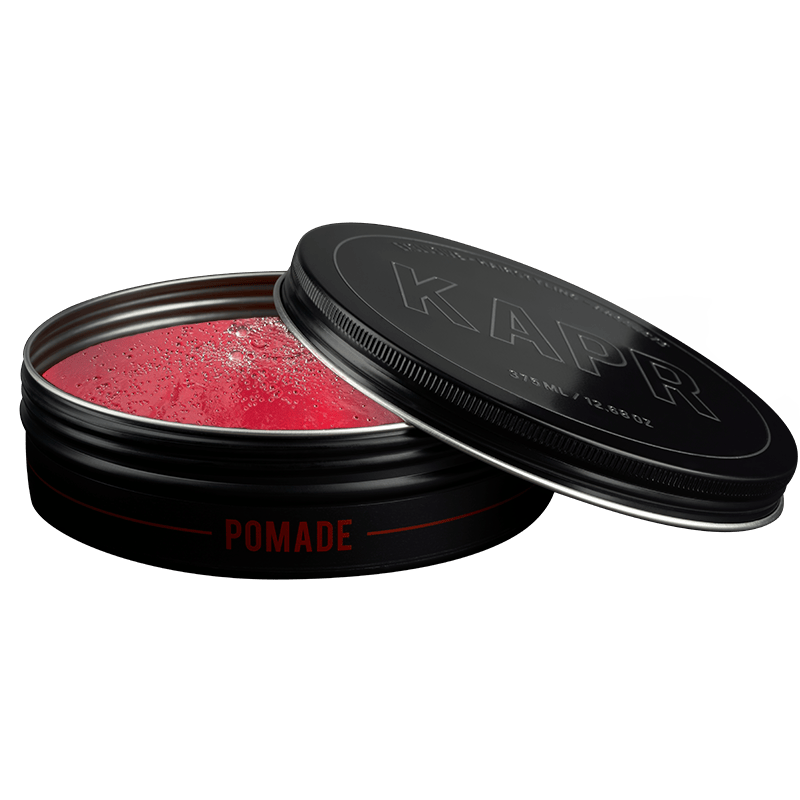 KAPR Pomade 375ml – grote zwarte pot met rode opdruk, vooraanzicht.