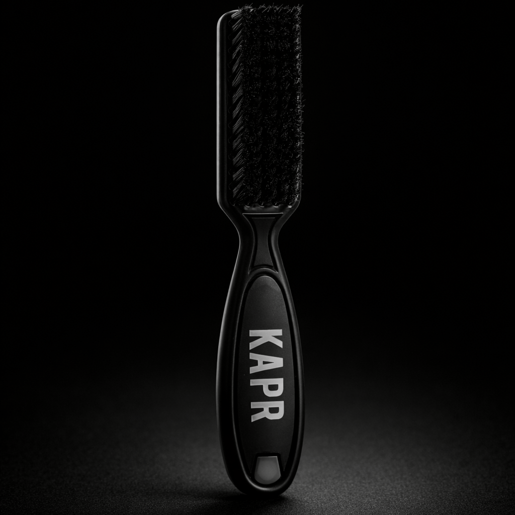 KAPR Fade borstel mini – detailfoto van borstelharen en handvat.