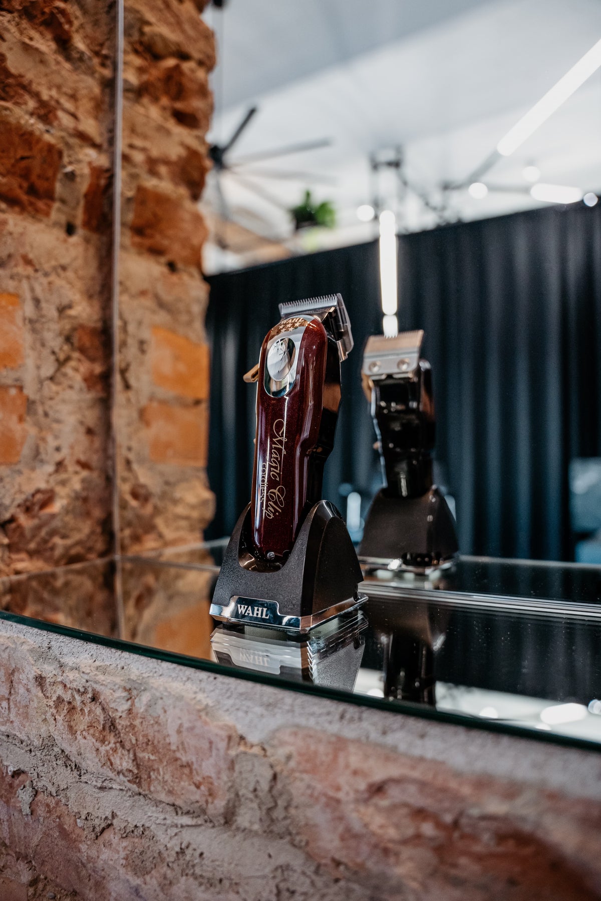 Wahl Cordless Magic Clip 5-Star in rood - productfoto 3.