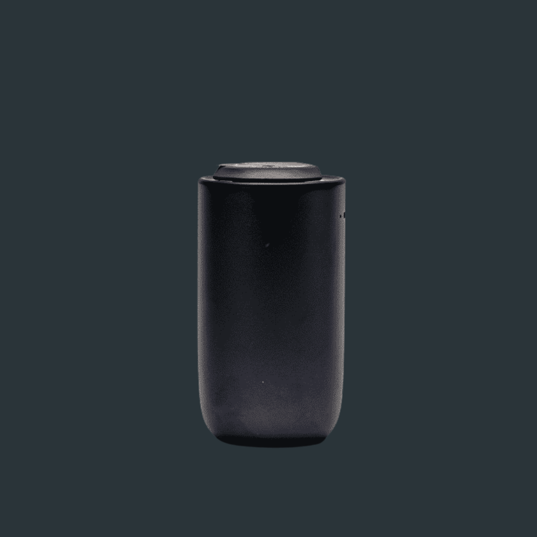 Scent Mate van KAPR – stijlvolle zwarte aroma diffuser voor professionele ruimtes.