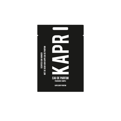 KAPR luchtverfrisser – zwarte verpakking met wit logo op witte achtergrond.