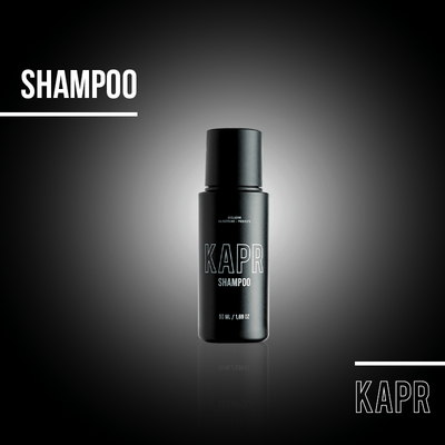 KAPR Shampoo – zwarte fles met pomp, verzorgt en reinigt haar en baard.
