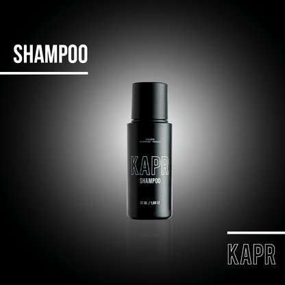 KAPR Shampoo – zwarte fles met pomp, verzorgt en reinigt haar en baard.