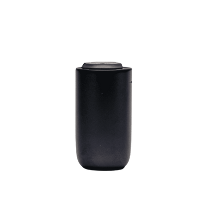 KAPR Scent Mate – luxe geurdispenser voor barbershops en salons.